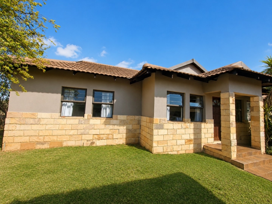2 Bedroom Property for Sale in Woodland Hills Wildlife Estate Free State